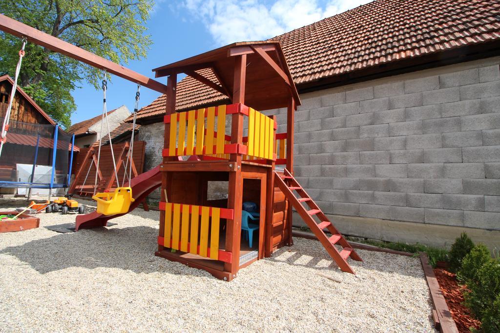 Villa Lienka Bešeňová Buitenkant foto