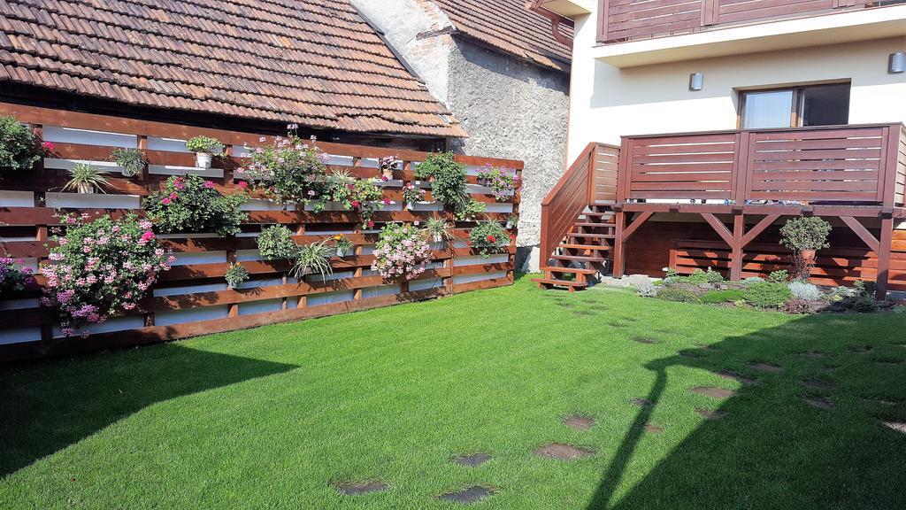 Villa Lienka Bešeňová Buitenkant foto