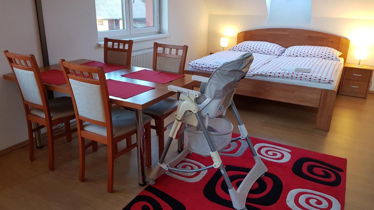 Villa Lienka Bešeňová Buitenkant foto